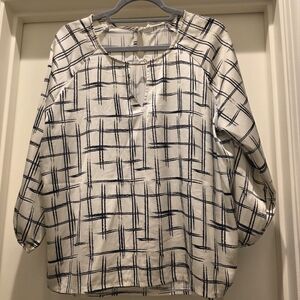 Women's Black and White Checkered Top